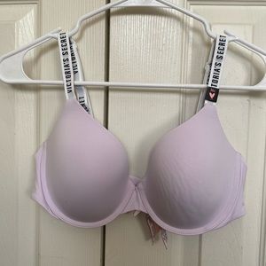 BRAND NEW VICTORIAS SECRET BRA